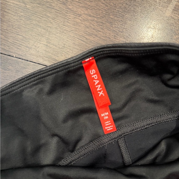 SPANX Charcoal Faux Leather Leggings - Picture 5 of 6